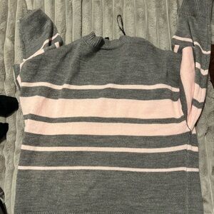 H&M Gray and Pink Striped Turtleneck Sweater